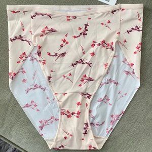 NWT Soma Vanishing Edge Microfiber High Leg Briefs, $18 value